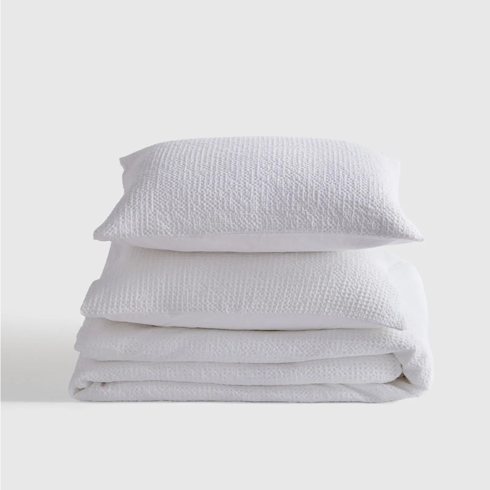 NWOT QUINCE Organic Luxe Honeycomb Duvet Cover Set white